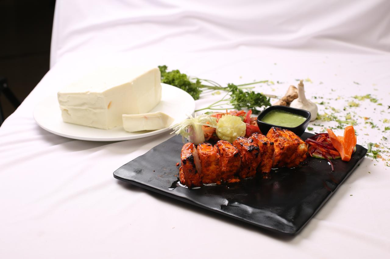 Native Inn By Heda Hospitality Belgaum Bagian luar foto