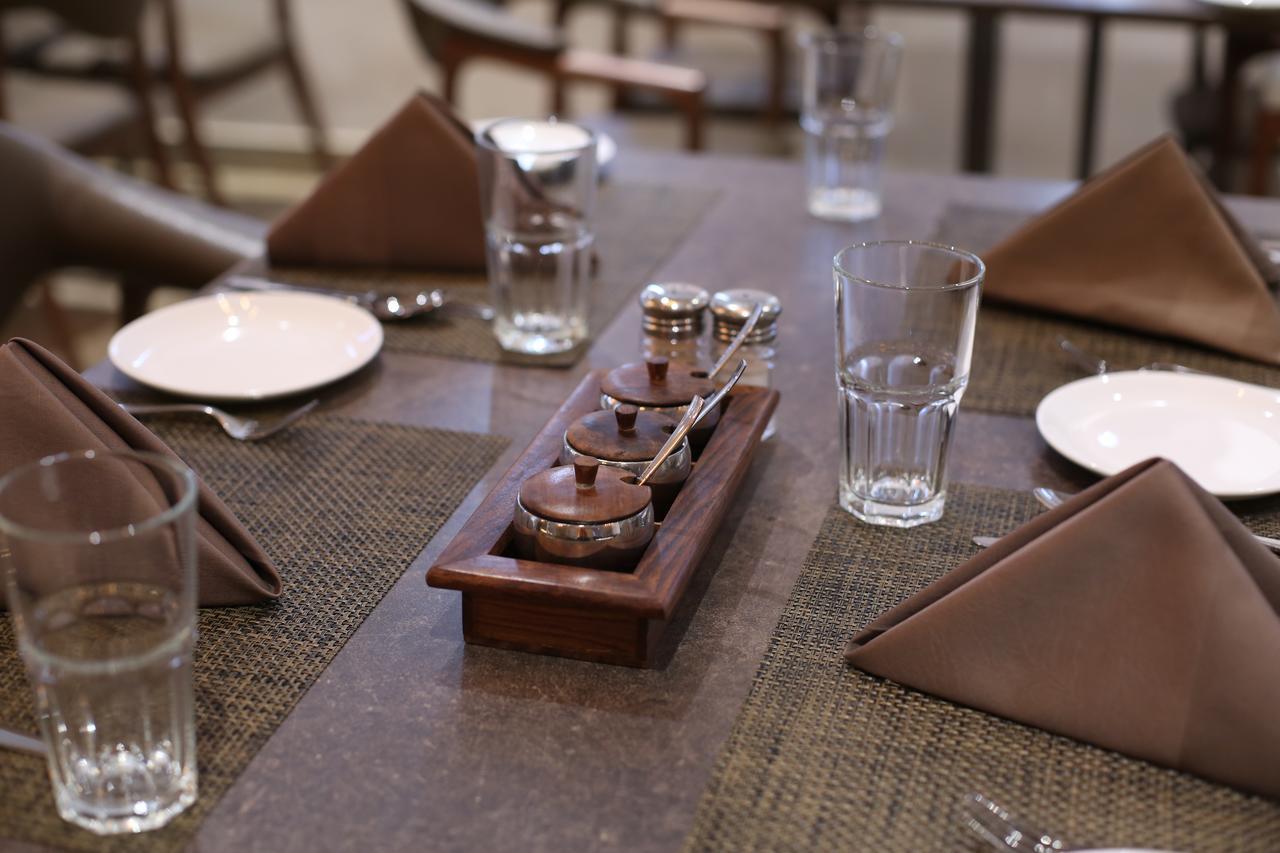 Native Inn By Heda Hospitality Belgaum Bagian luar foto