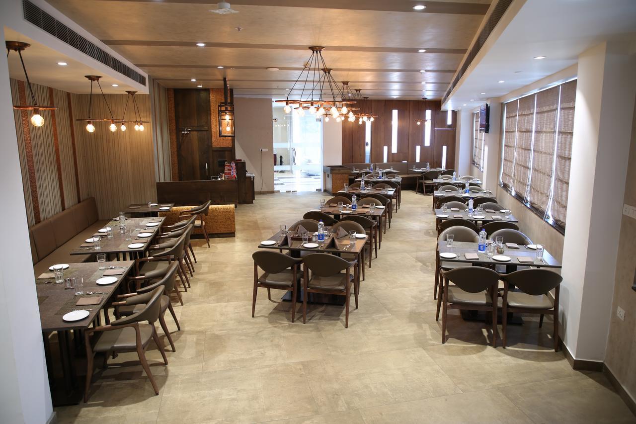 Native Inn By Heda Hospitality Belgaum Bagian luar foto