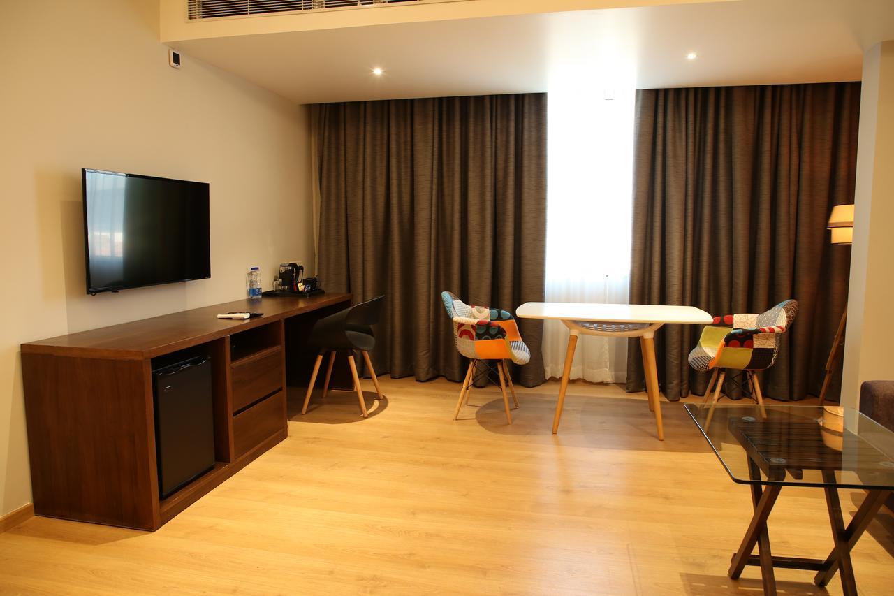 Native Inn By Heda Hospitality Belgaum Bagian luar foto