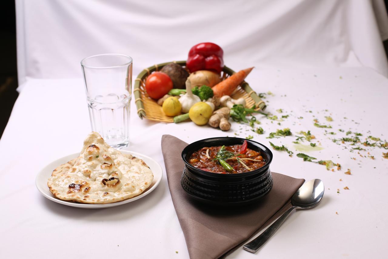 Native Inn By Heda Hospitality Belgaum Bagian luar foto