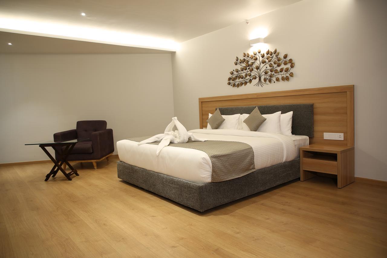 Native Inn By Heda Hospitality Belgaum Bagian luar foto